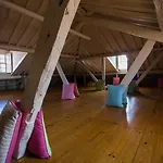 Hi - De Juventude Hostel Γκιμαράες