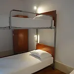 Hi - De Juventude Hostel Γκιμαράες