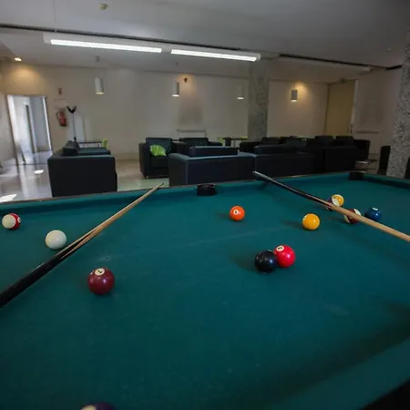 Hi - De Juventude Hostel Γκιμαράες