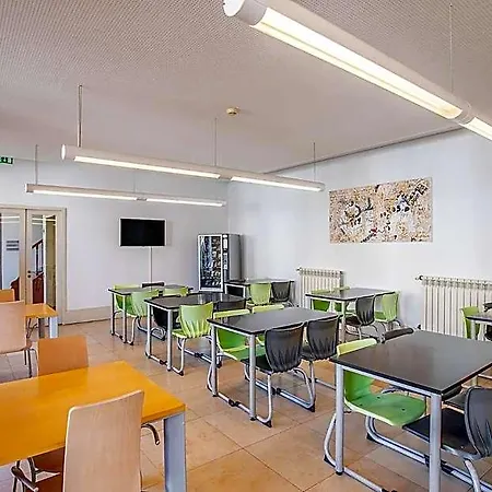 Hi - De Juventude Hostel